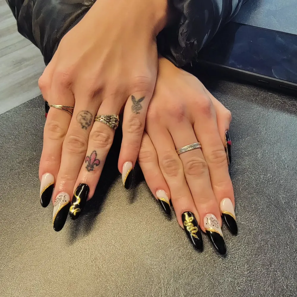 Vernis ongle à Castelnaudary